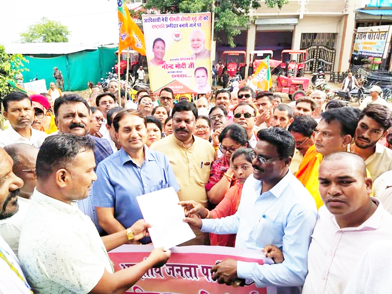 भाजपाइयों ने राष्ट्रपति चुनाव में मुर्मू के लिए सिहावा विधायक से समर्थन मांगा