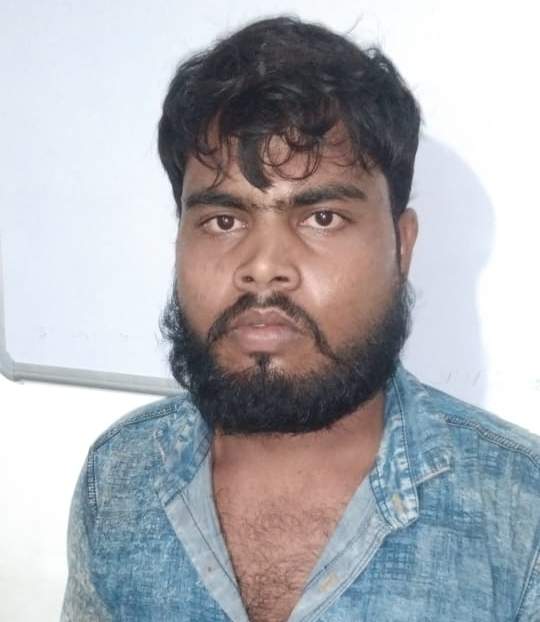 तीन मासूमों की पति खो चुकी मां को भतीजे ने सब्बल घोंप कर मार डाला, गिरफ्तार