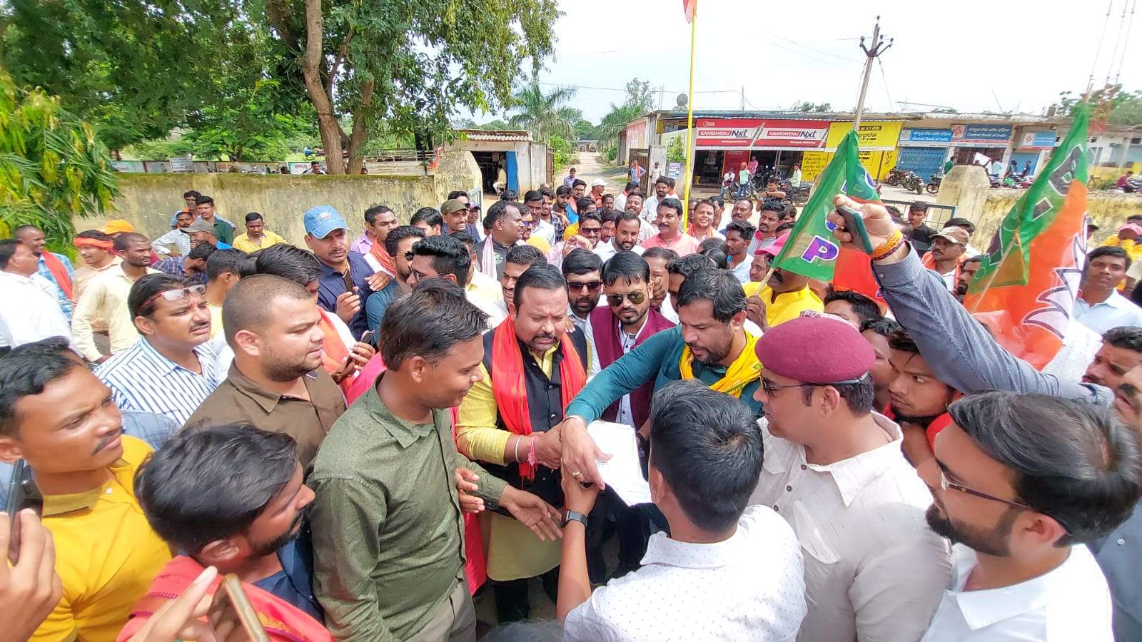 बेरोजगारी भत्ता और रोजगार को ले भाजयुमो का धरना-प्रदर्शन