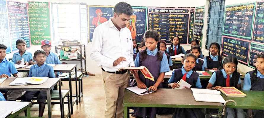 बच्चों के निरंतर सीखने की क्षमता विकास के लिए बीईओ ने दिए निर्देश