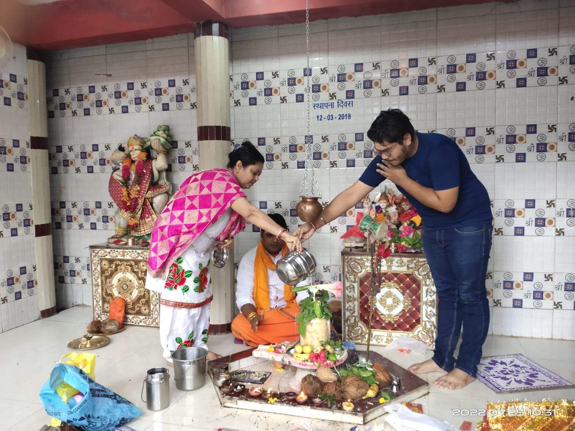 सावन का दूसरा सोमवार शिवालयों में हुई विशेष पूजा-अर्चना