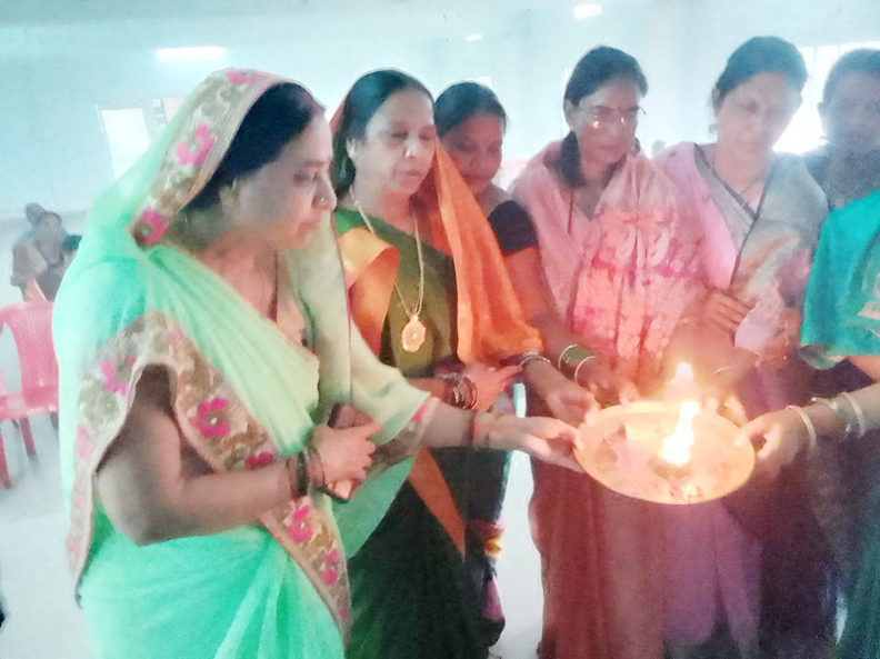 पालिका अध्यक्ष सहित महिला कांग्रेसियों ने धूमधाम से मनाई हरेली