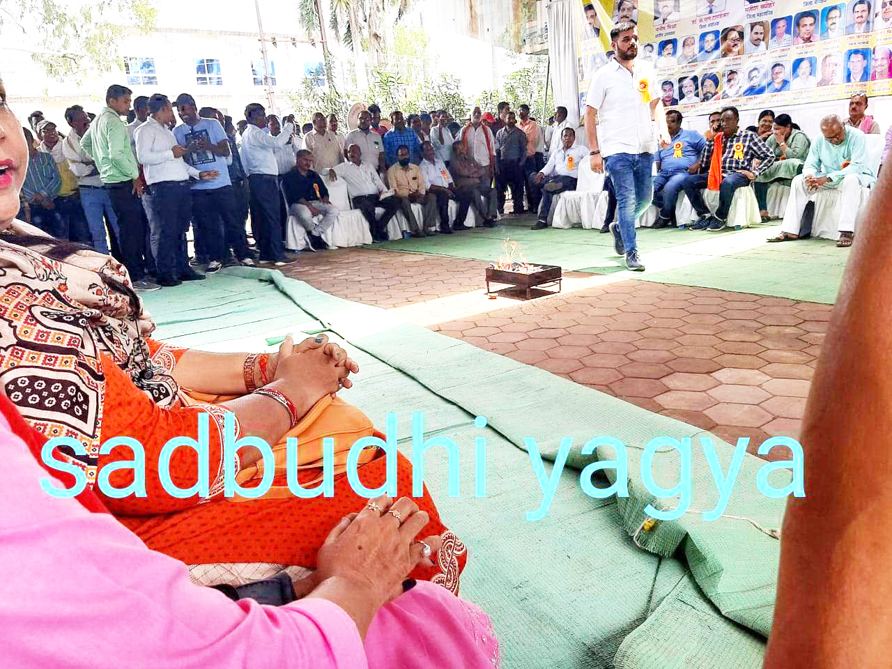 सद्बुद्धि यज्ञ के बाद हड़ताली कर्मियों ने निकाली महारैली