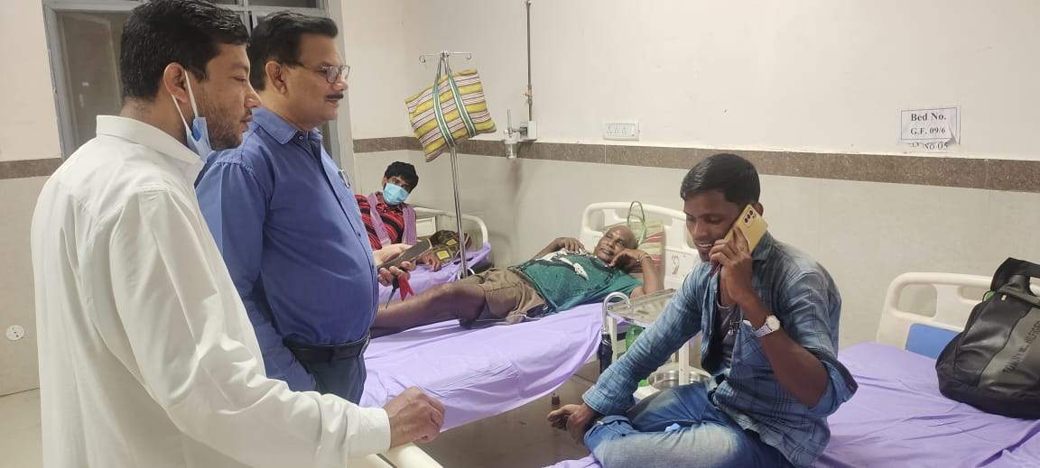 रेगडग़ट्टा के ग्रामीणों की हो रही नियमित जांच