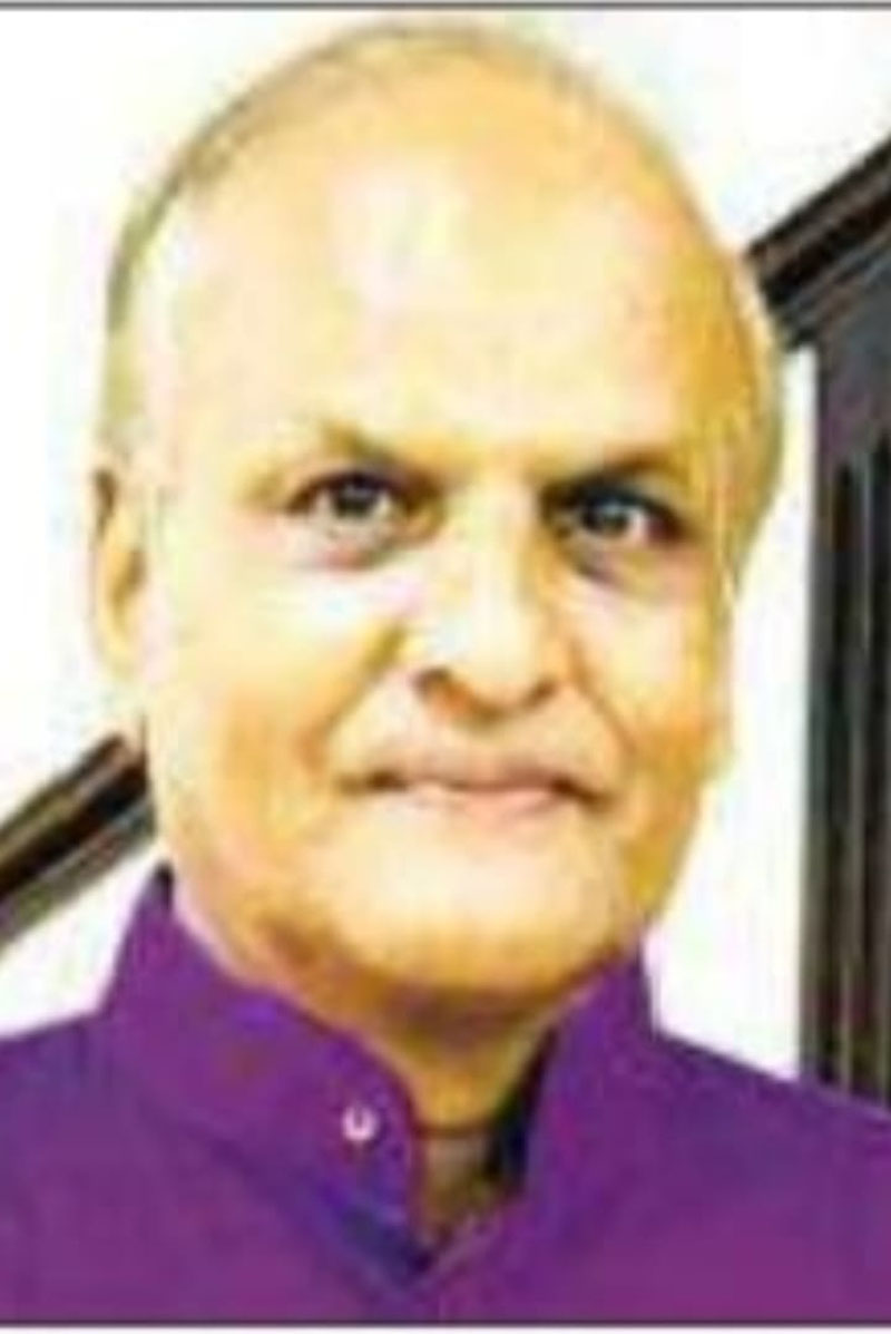 गिरीश पंकज को उप्र हिंदी संस्थान का साहित्य भूषण सम्मान गिरीश पंकज को उप्र हिंदी संस्थान का साहित्य भूषण सम्मान