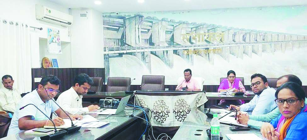 गोठानों में समय पर गोबर खरीदी नहीं, अफसरों  का रुकेगा वेतन, सचिवों को भी चेतावनी