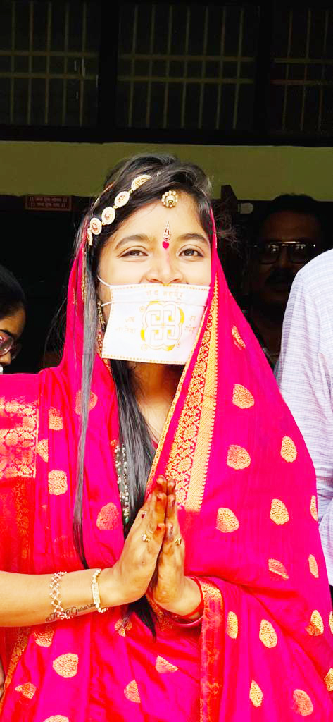 संसारिक जीवन छोड़ चुना वैराग्य का मार्ग...