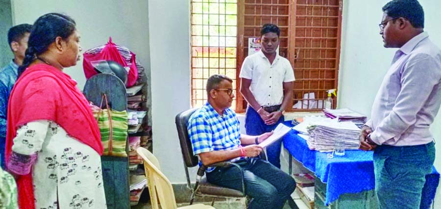 कलेक्टर ने किया बकावंड तहसील कार्यालय का निरीक्षण कलेक्टर ने किया बकावंड तहसील कार्यालय का निरीक्षण