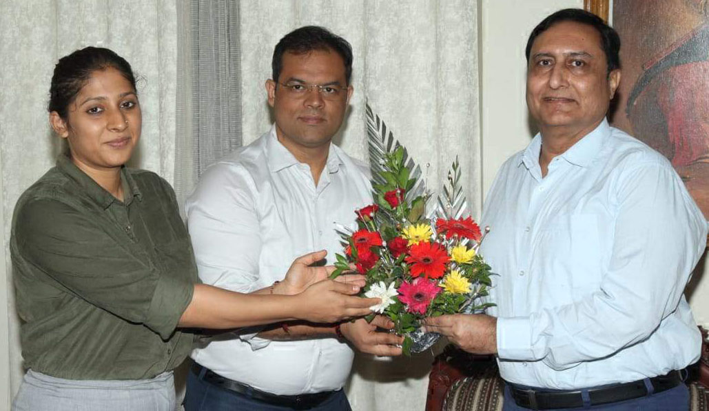 नए कमिश्नर डॉ. संजय अलंग ने किया पदभार ग्रहण नए कमिश्नर डॉ. संजय अलंग ने किया पदभार ग्रहण
