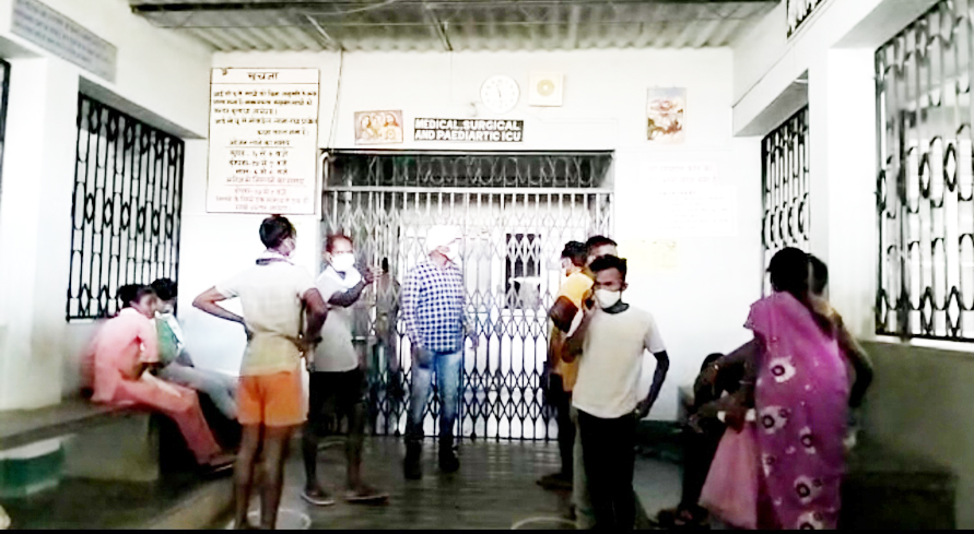 बुखार, उल्टी-दस्त से भाई-बहन की मौत, मां-बाप गंभीर, भर्ती