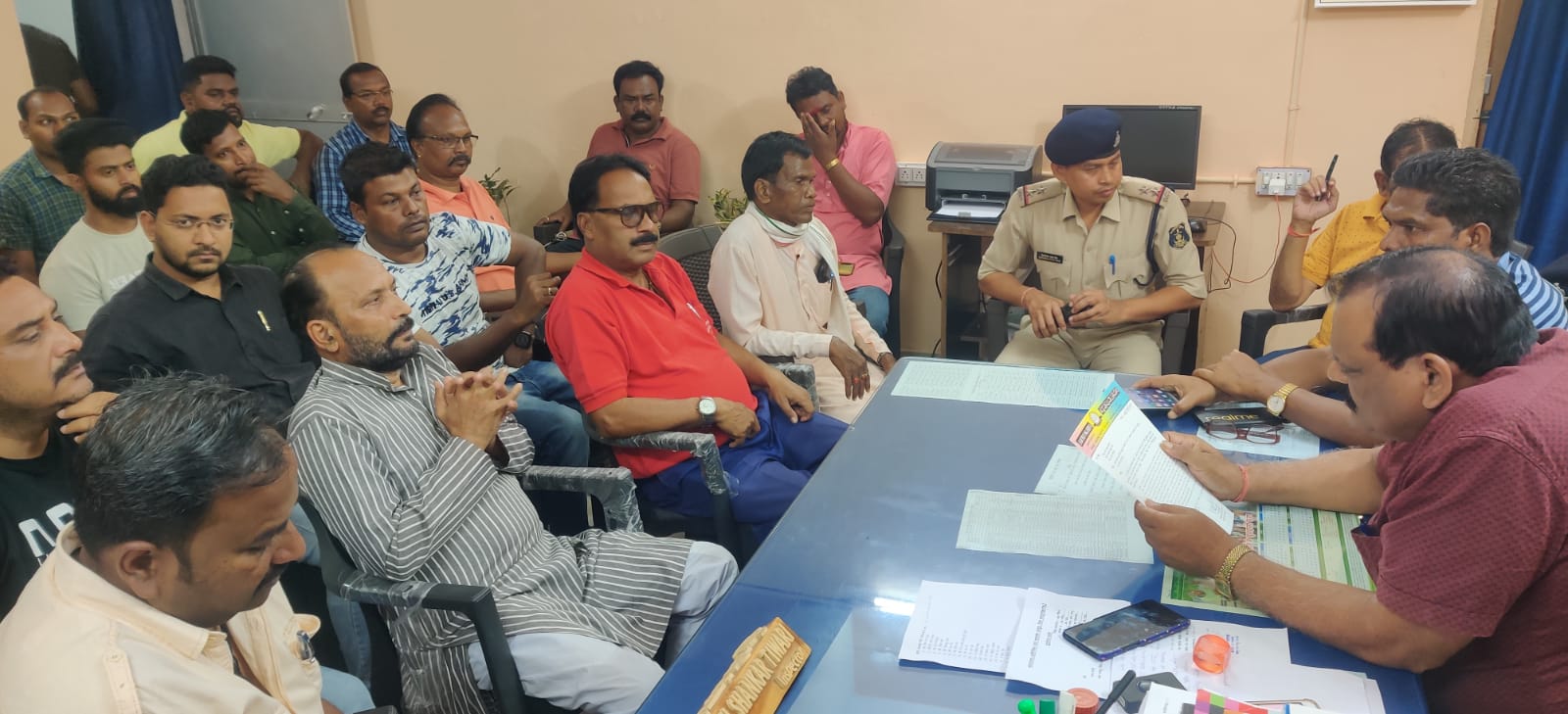  मोहर्रम और विश्व आदिवासी दिवस को लेकर शांति समिति की बैठक आयोजित, शांति बनाए रखने की अपील