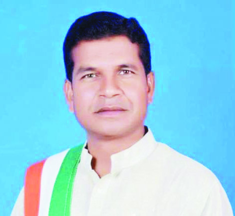 आजादी के हीरक महोत्सव पर मोहन मरकाम का 75 किमी गौरव पदयात्रा