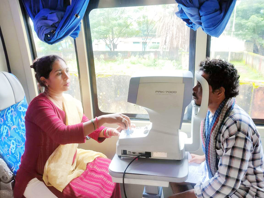 नि:शुल्क नेत्र जांच