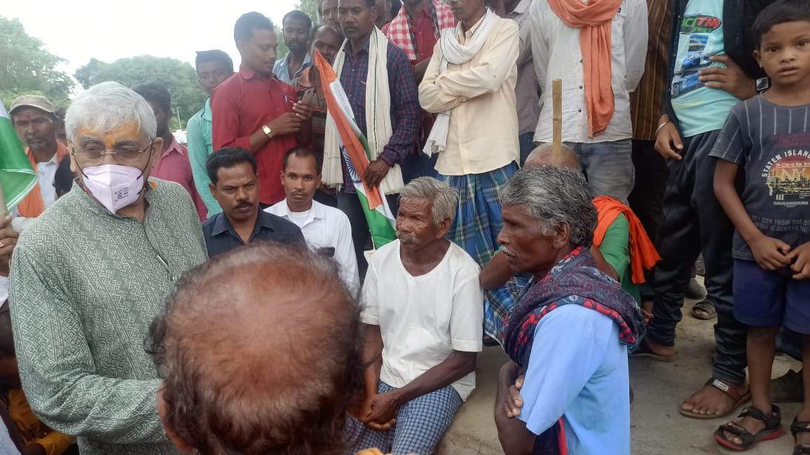 उदयपुर एवं लखनपुर विकासखंड में भी सूखा राहत कार्य प्रारंभ होंगे-सिंहदेव उदयपुर एवं लखनपुर विकासखंड में भी सूखा राहत कार्य प्रारंभ होंगे-सिंहदेव