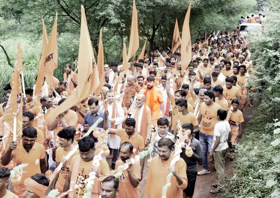 कावड़ यात्रा में शामिल हुए विधायक छाबड़ा