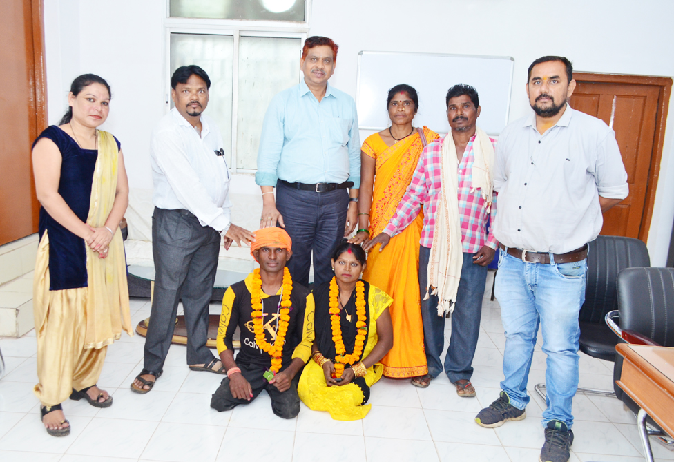 दिव्यांग जोड़े परिणय सूत्र में बंधे