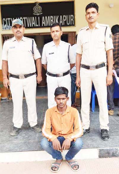 घर के बाहर से स्कूटी चोरी करने वाला गिरफ्तार