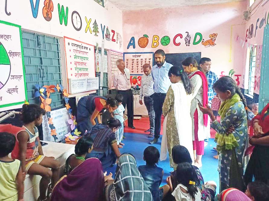 आंगनबाडिय़ों में वजन त्योहार