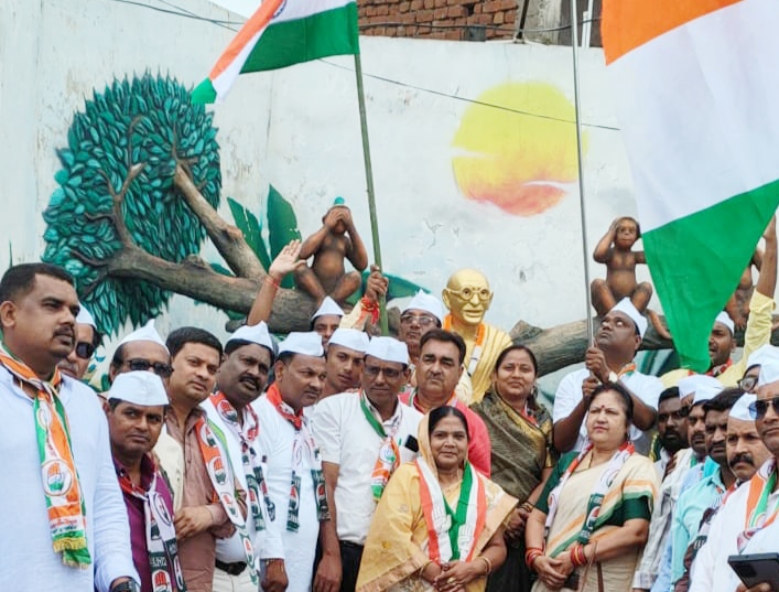 कांग्रेस की गौरव यात्रा चौथे दिन भखारा पहुंचीं कांग्रेस की गौरव यात्रा चौथे दिन भखारा पहुंचीं