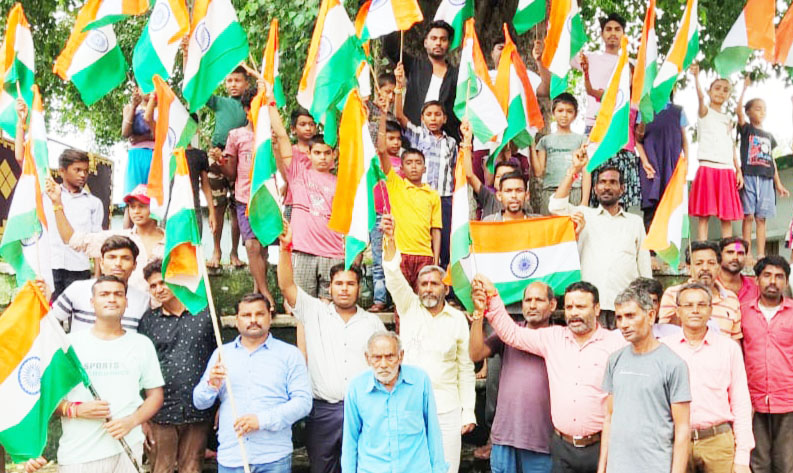 अटंग में निकली हर घर तिरंगा यात्रा