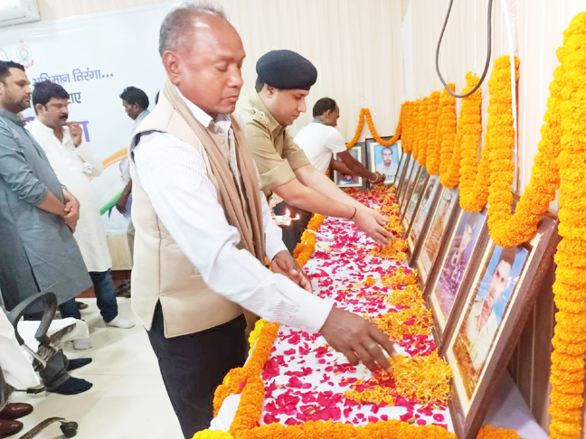 हमर तिरंगा अभियान में शहीदों के परिवारों का सम्मान