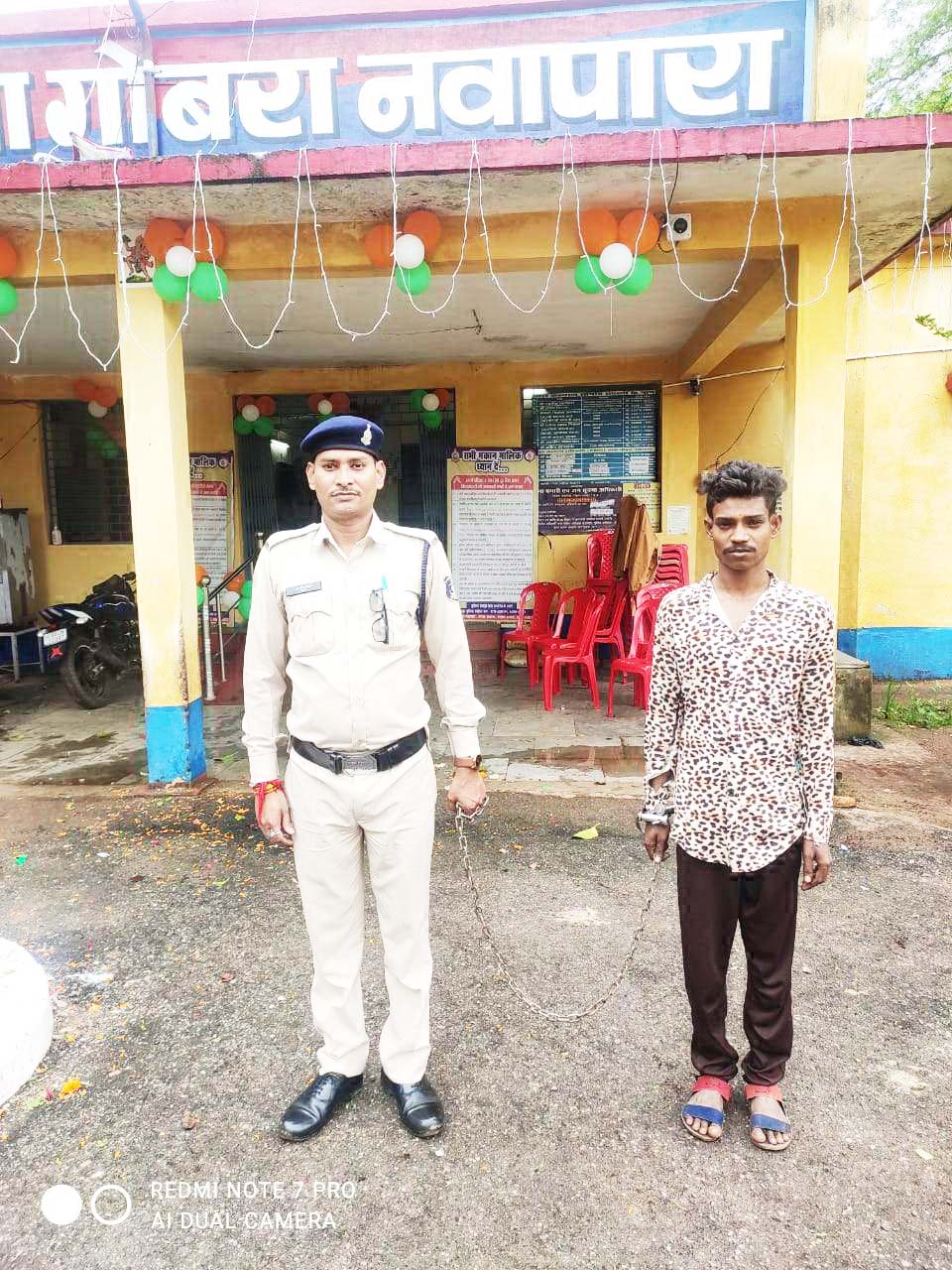 चोरी का आरोपी गिरफ्तार चोरी का आरोपी गिरफ्तार
