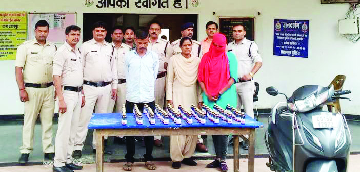 नशीली कफ सिरप के साथ 2 गिरफ्तार