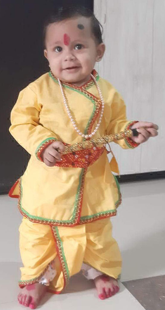 कृष्ण जन्माष्टमी की धूम, भजन कीर्तन समेत कई आयोजन