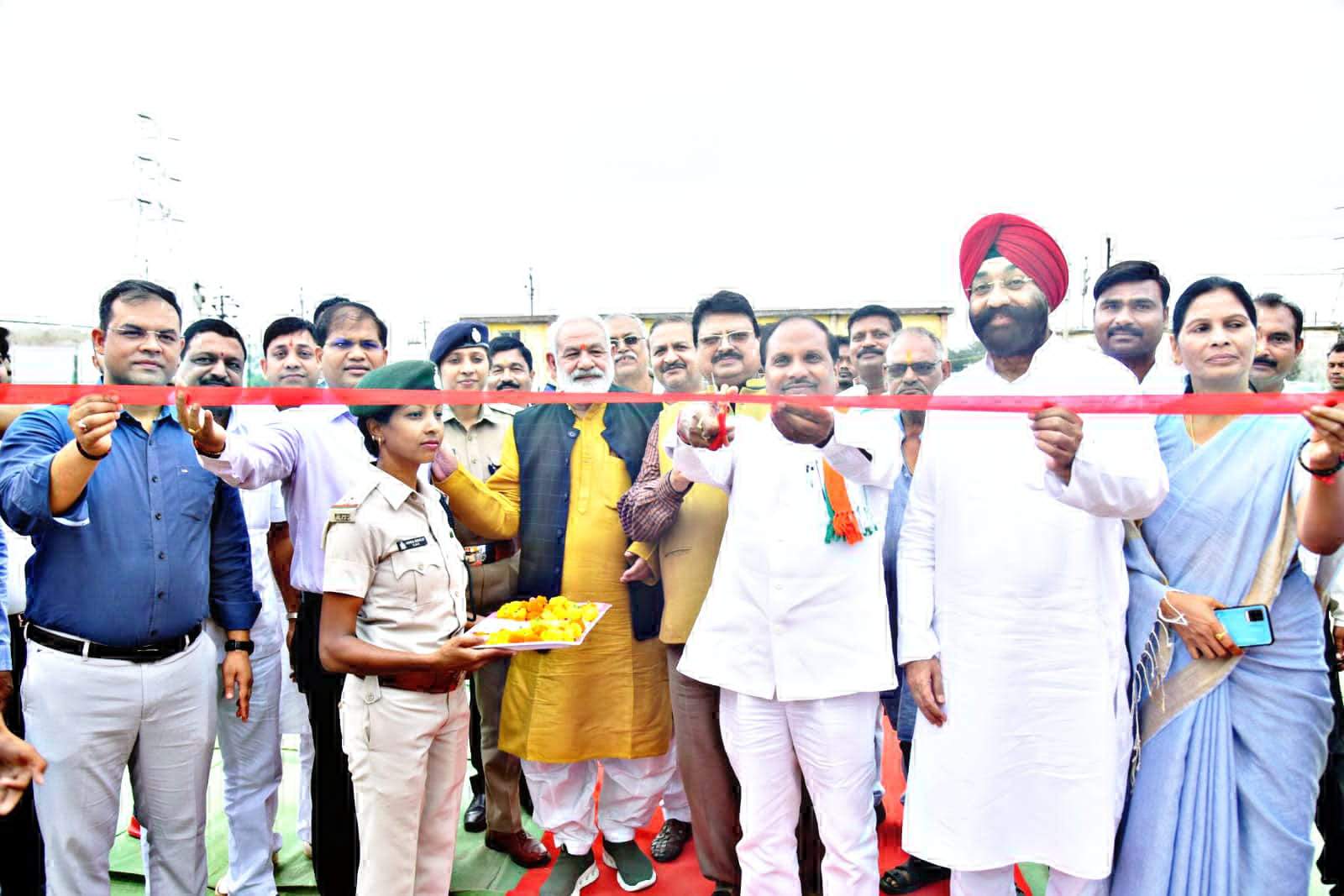 बिशुनपुर में कृष्ण कुंज का विधायक ने किया उद्घाटन