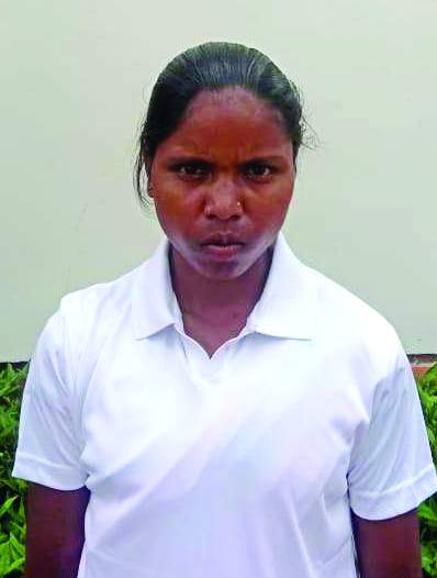 ईनामी महिला नक्सली का समर्पण