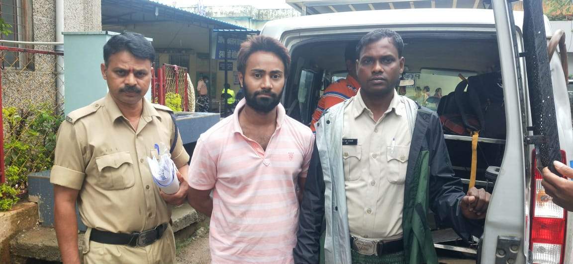 अंग्रेजी शराब जब्त, एक गिरफ्तार