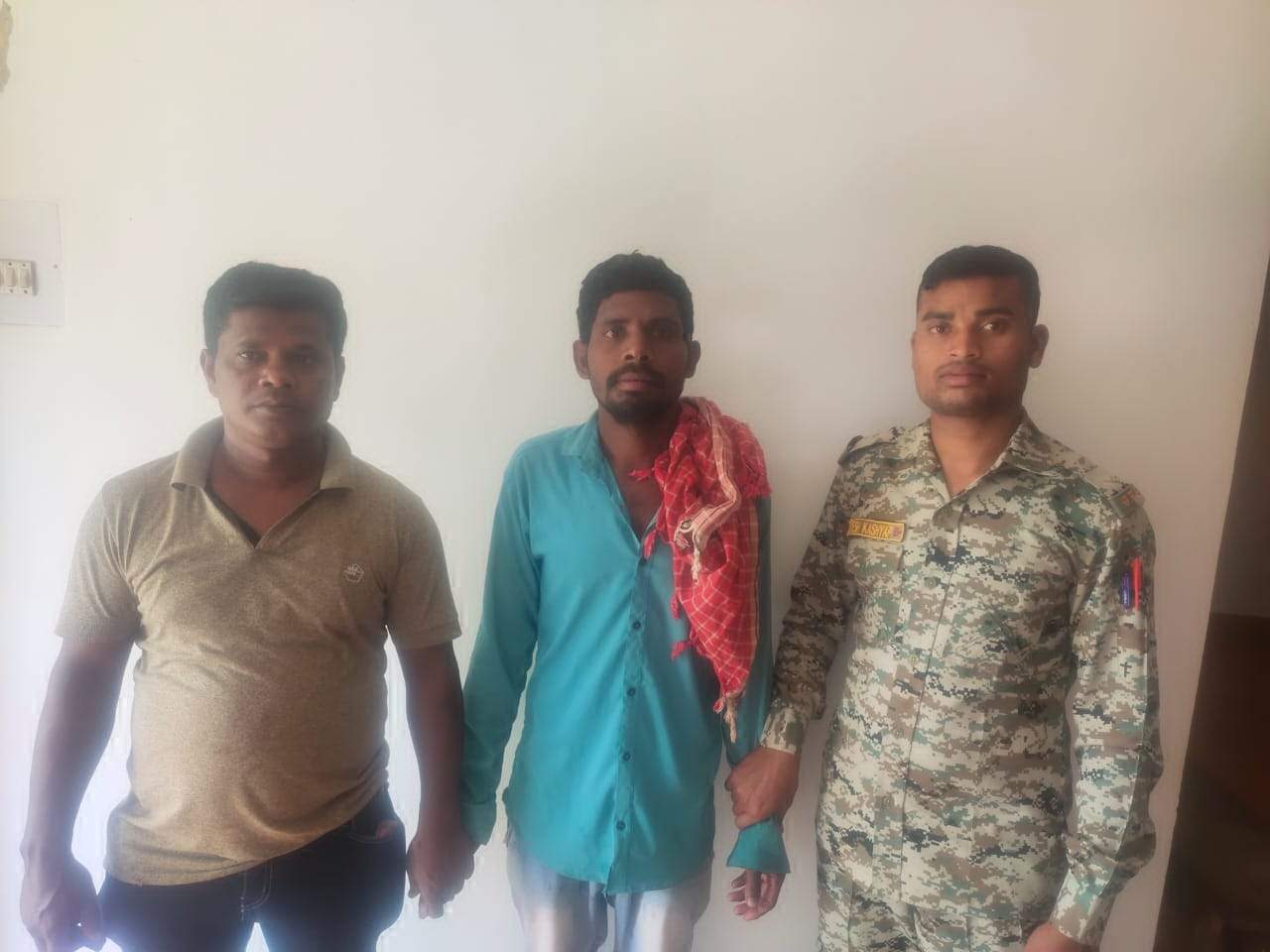 जमीन विवाद : भाई पर जानलेवा वार, गिरफ्तार जमीन विवाद : भाई पर जानलेवा वार, गिरफ्तार