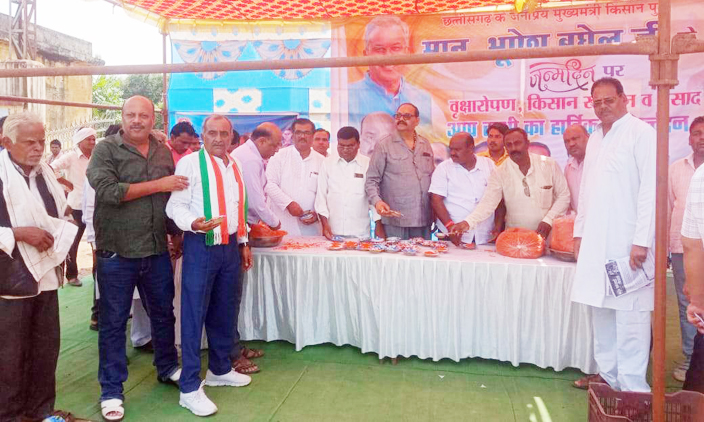 धूमधाम से मना सीएम का जन्मदिन