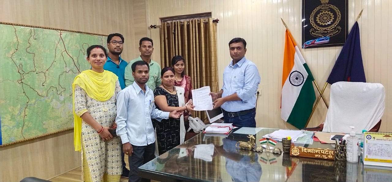 अब स्वास्थ्य विभाग के संविदा कर्मियों ने भी चुनी अंदोलन की राह, सौंपा ज्ञापन