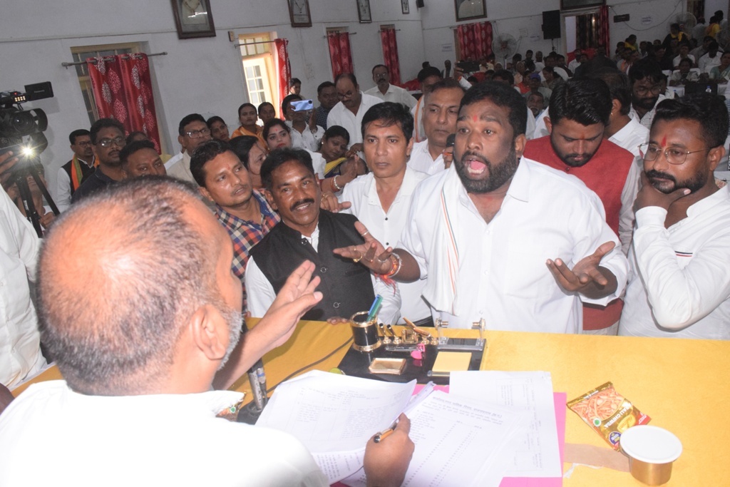 बूढ़ासागर सौंदर्यीकरण घोटाले में शामिल दो ईई समेत सब इंजीनियर और लेखापाल होंगे निलंबित