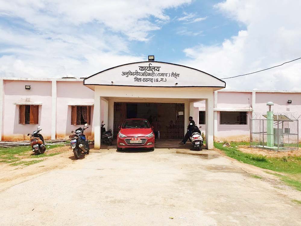 रुडुकेला में अतिरिक्त चावल गबन का आरोप