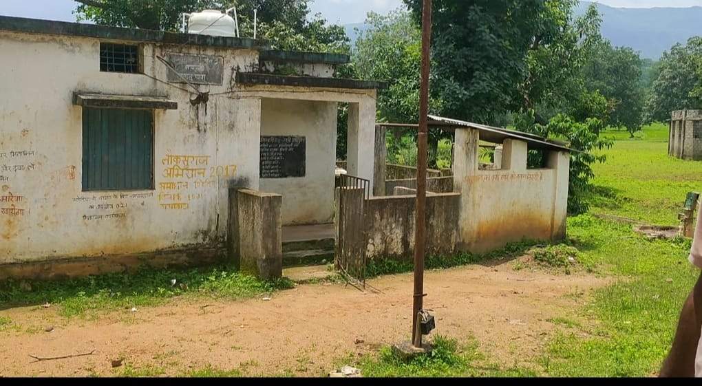 नेरली पंचायत का आंगनबाड़ी केन्द्र महिनों से बंद, सुध लेने वाला कोई नहीं