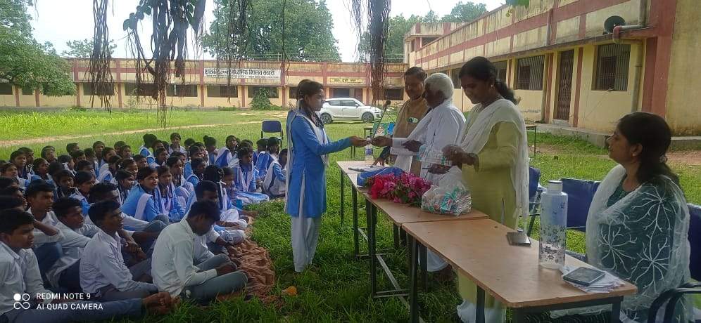 हायर सेकेण्डरी सरहरी में आजादी का अमृत महोत्सव कार्यक्रम