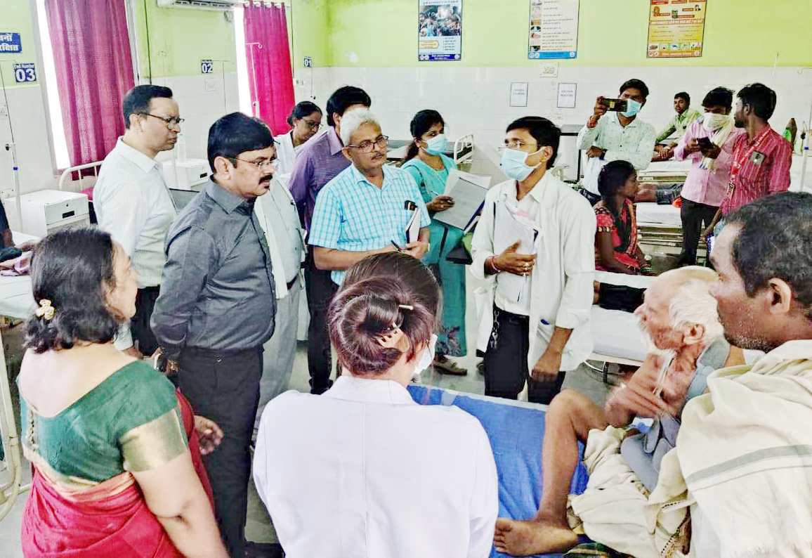 80 लाख की लागत से बने 12 आईसीयू व एचडी यूनिट में लटका मिला ताला