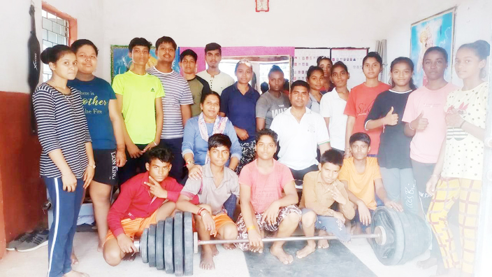 जिला स्तरीय वेटलिफ्टिंग चयन प्रतियोगिता में चुने गए खिलाड़ी