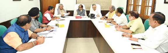 संघ-भाजपा की बैठक के लिए शिवप्रकाश नितिन पहुंचे नड्डा की सभा की तैयारी शुरू