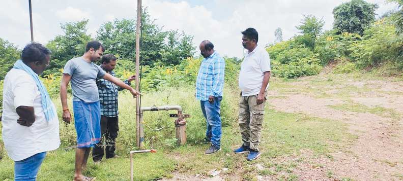 नपा अध्यक्ष ने बोर मरम्मत करने दिए निर्देश नपा अध्यक्ष ने बोर मरम्मत करने दिए निर्देश