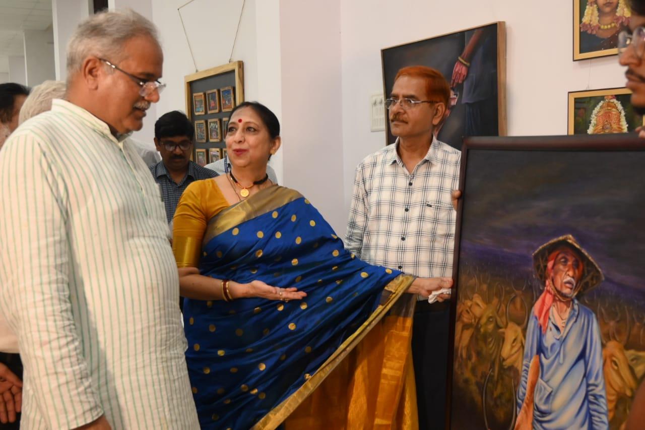 संगीत विवि में आर्ट गैलरी का सीएम ने किया उद्घाटन संगीत विवि में आर्ट गैलरी का सीएम ने किया उद्घाटन