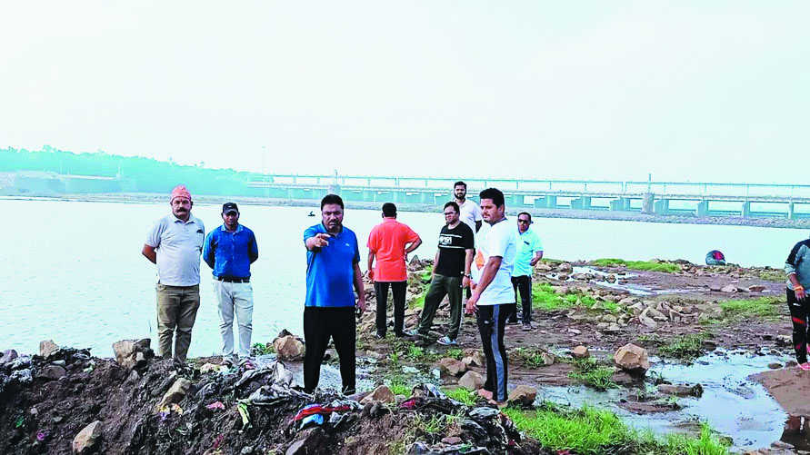 महापौर, आयुक्त ने किया मुजगहन एसटीपी प्लांट एवं रुद्री घाट का निरीक्षण