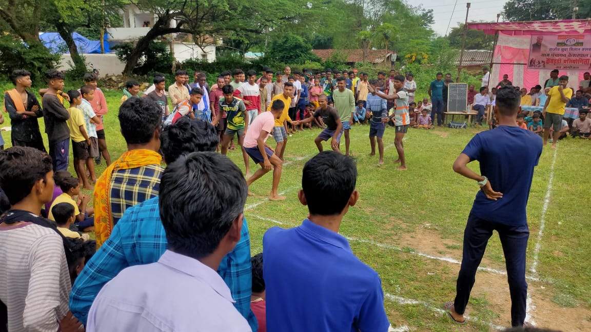 केशरपाल में कबड्डी स्पर्धा, राजीव युवा  मितान क्लब का आयोजन