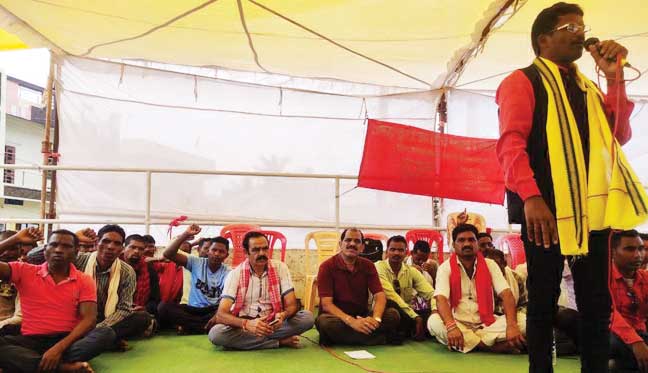 सीपीआई ने हड़ताली रसोइयों का किया समर्थन सीपीआई ने हड़ताली रसोइयों का किया समर्थन