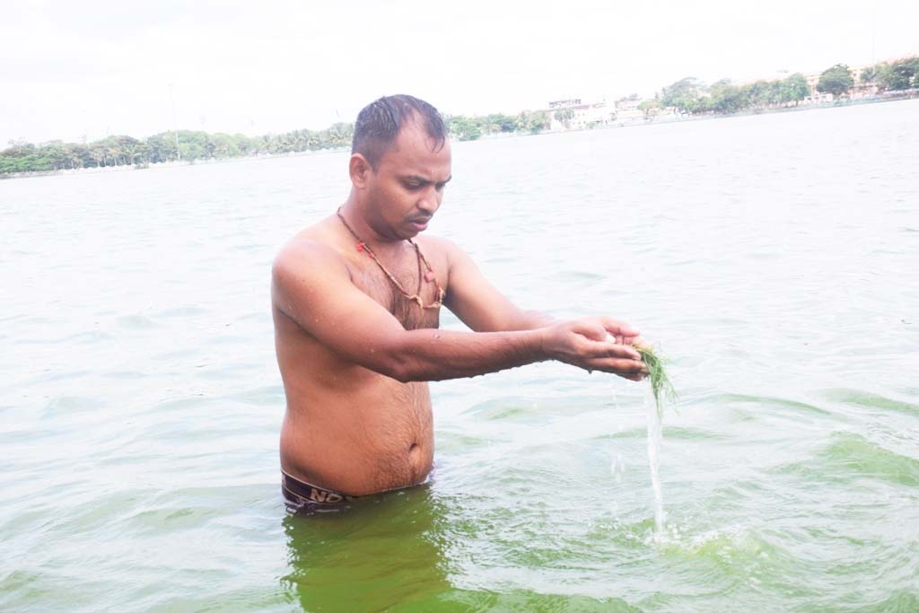 पूर्वजों की याद में पितृपक्ष शुरू