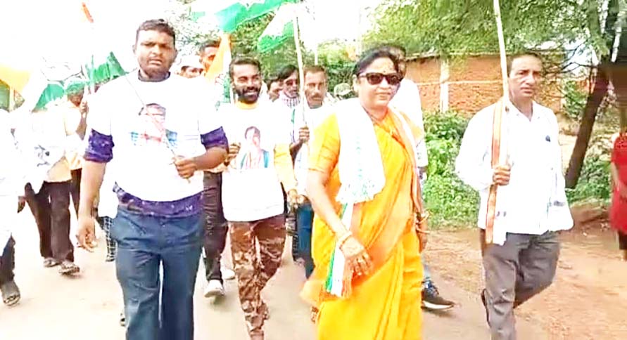 भाजपा की असफल नीतियों से जनता को अवगत कराएं -  डॉ.लक्ष्मी 