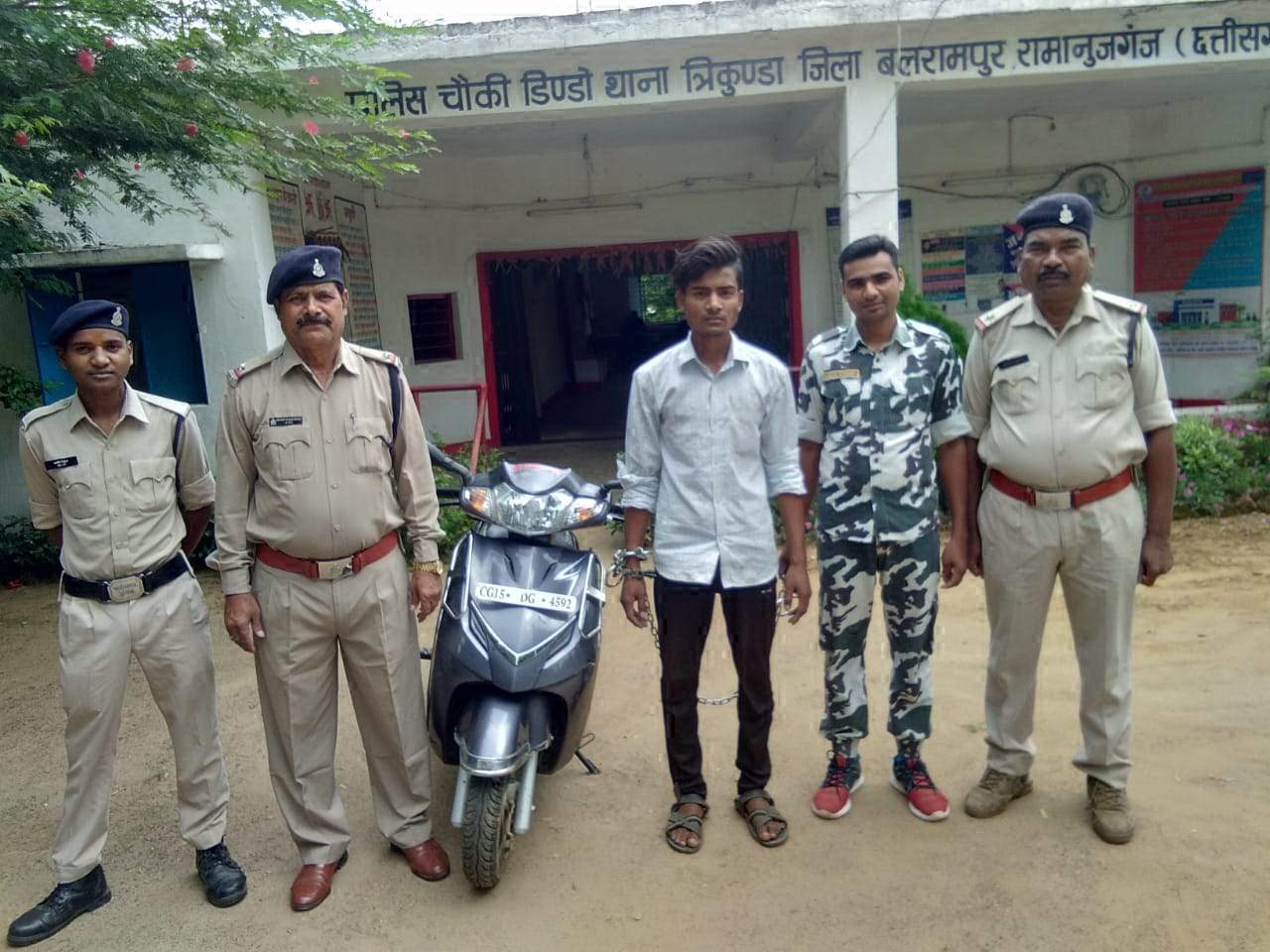 स्कूटी व मोटर पंप चोरी, एक आरोपी गिरफ्तार