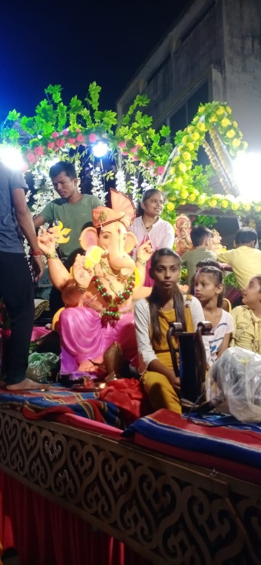 विसर्जन झांकी ने लोगों का दिल जीता